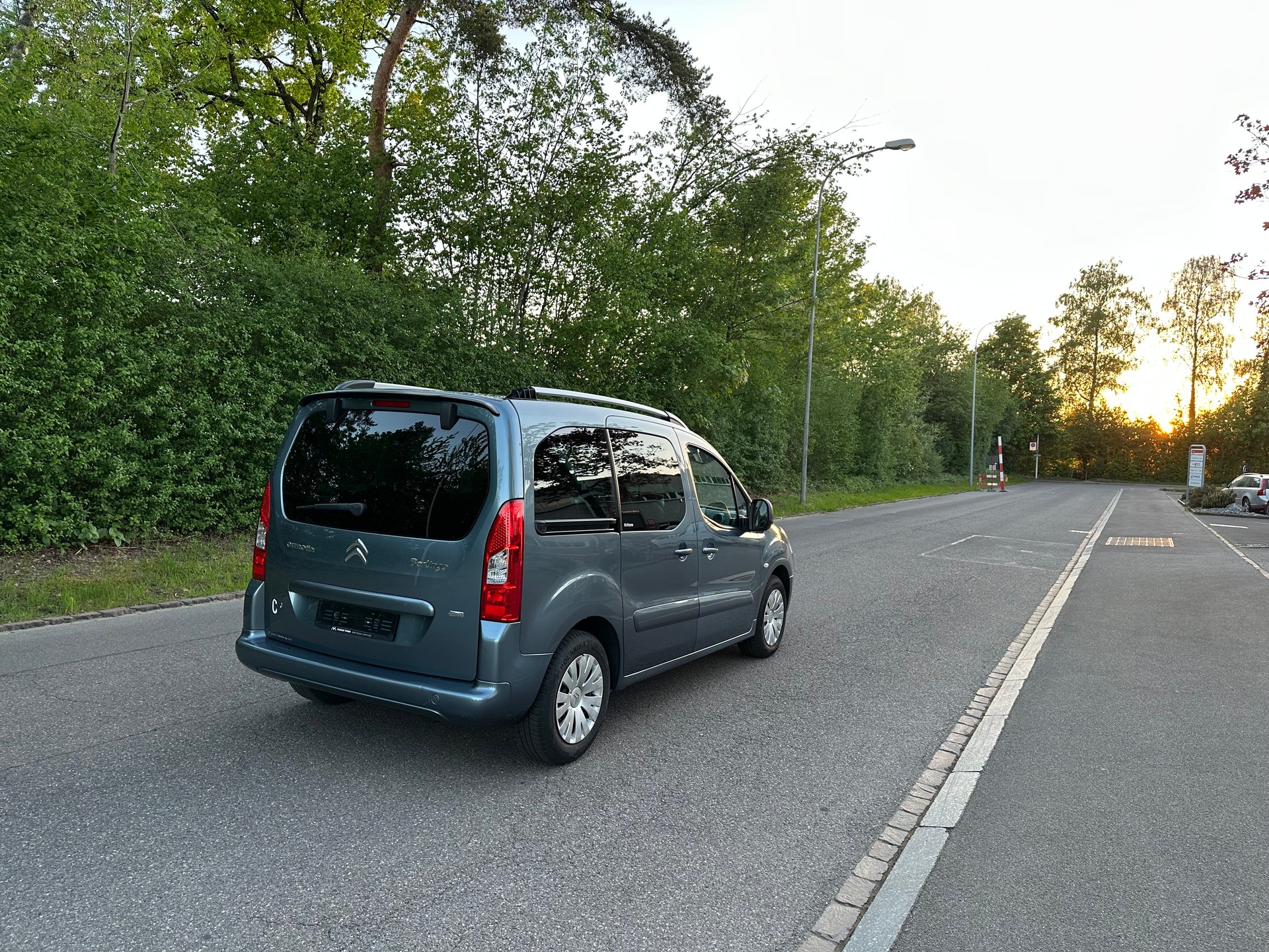 CITROEN Berlingo 1.6 e-HDi Multispace BMP6-image-4