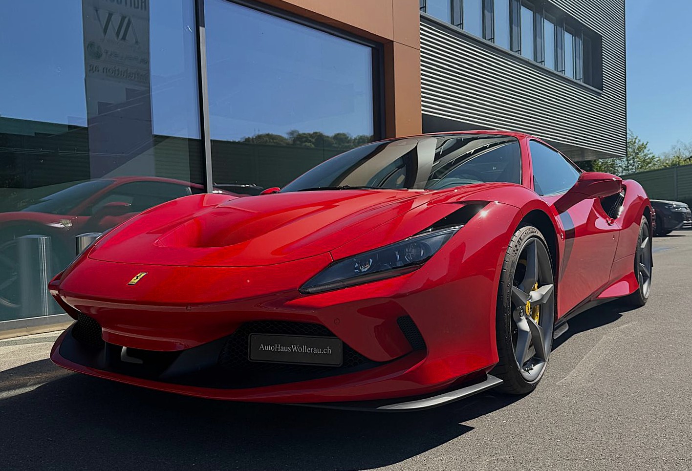 FERRARI F8 Tributo 3.9 Turbo-image-15