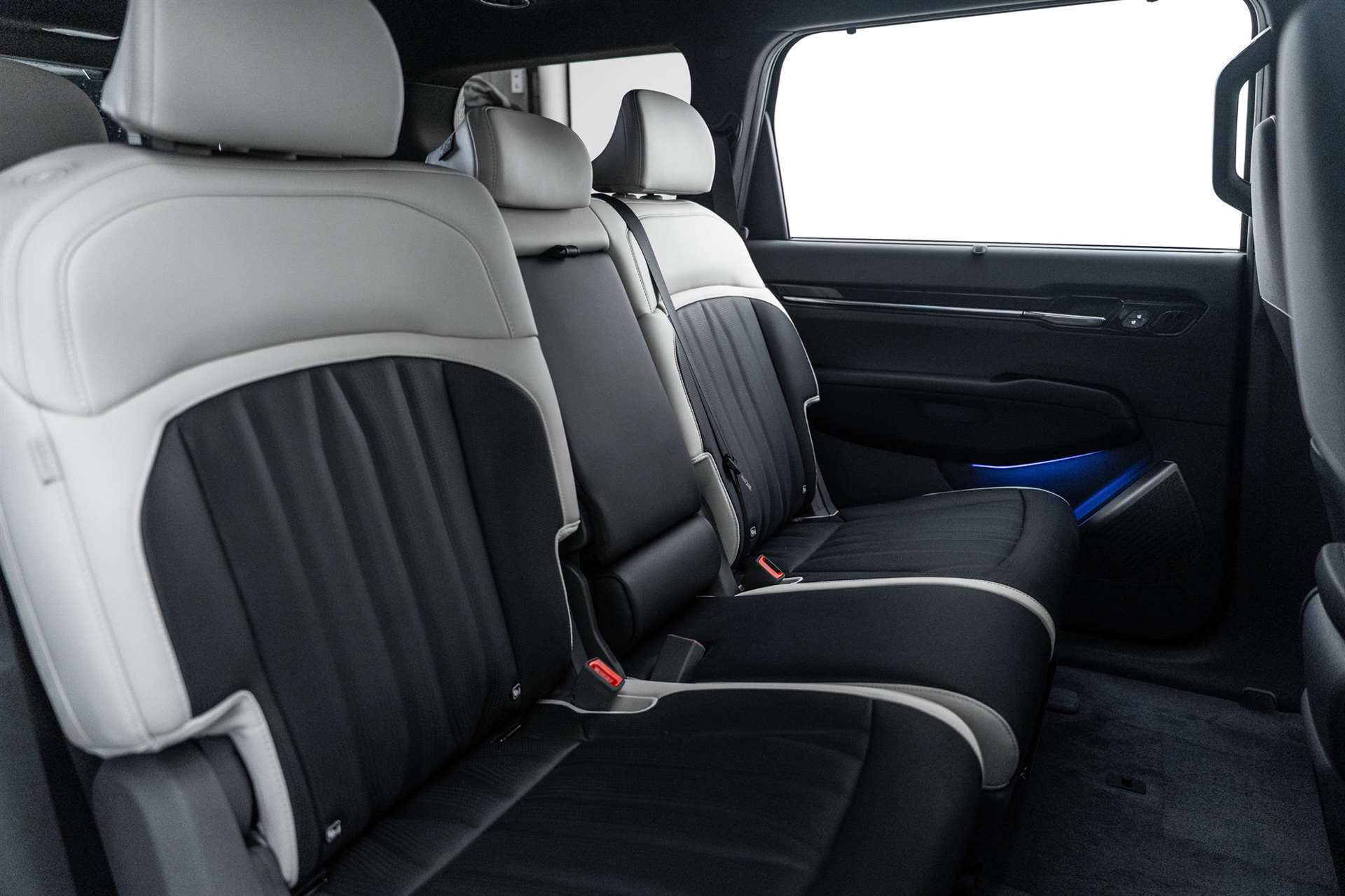 KIA KIA EV9 99,8 kWh GT-Line 7-Plätzer 4x4 385PS Automat-image-12