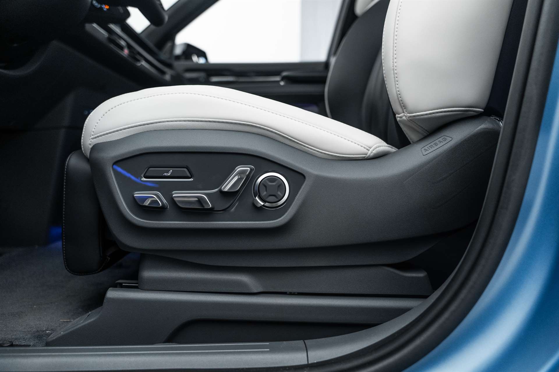 KIA KIA EV9 99,8 kWh GT-Line 7-Plätzer 4x4 385PS Automat-image-15