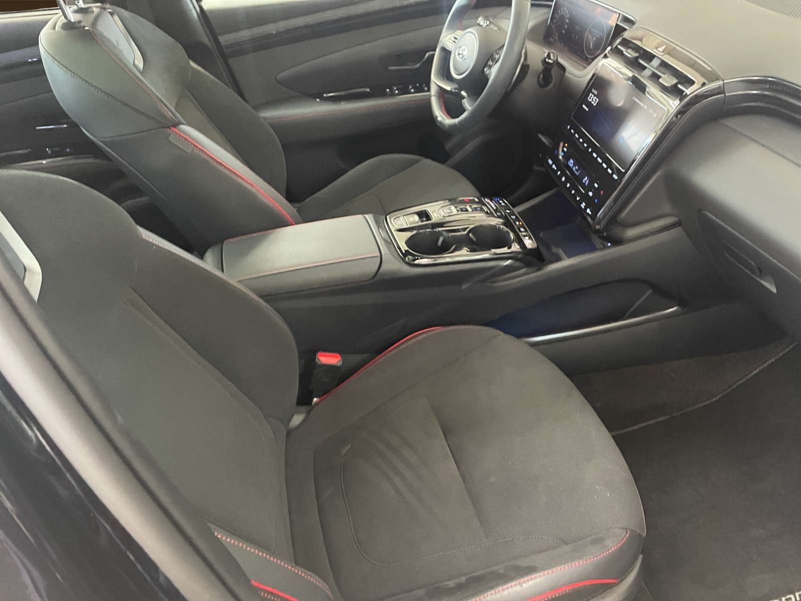 HYUNDAI Tucson 1.6 T-GDi PHEV N-Line LUX.pack 4WD-image-8
