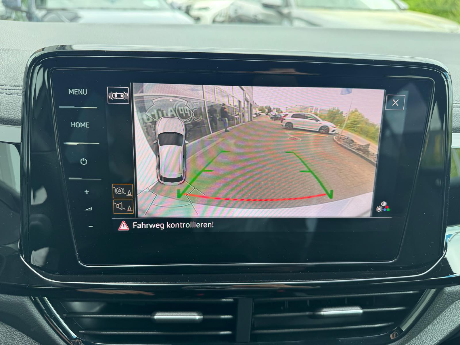 VW T-Roc 2.0 TSI R-Line DSG 4Motion-image-11