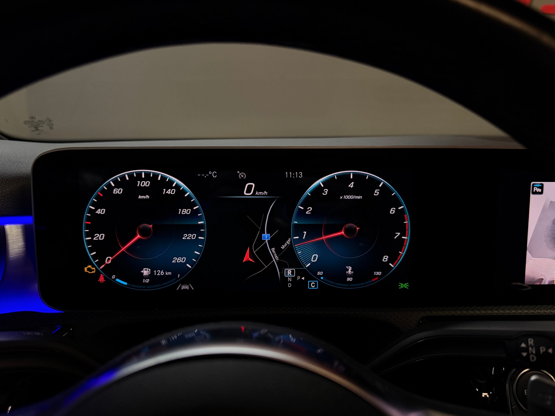 MERCEDES-BENZ A 220 AMG Line 7G-DCT 4Matic-image-23