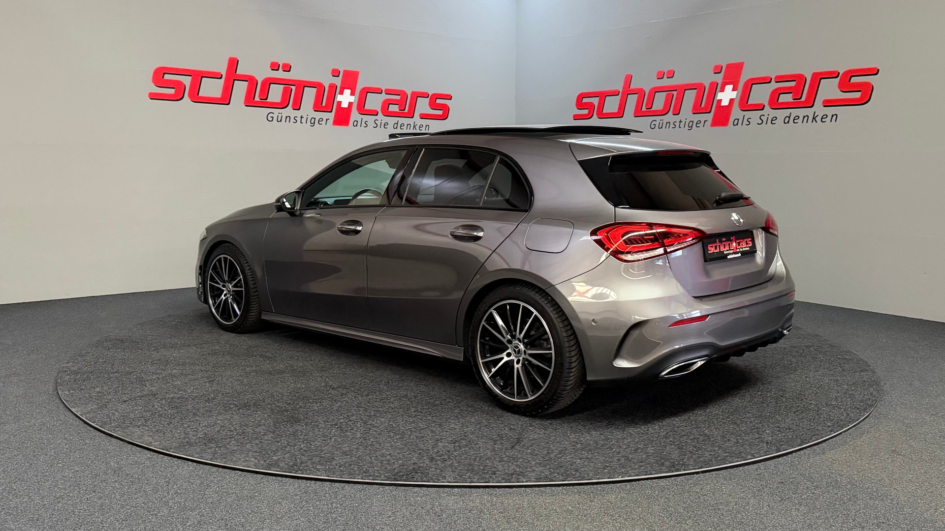 MERCEDES-BENZ A 220 AMG Line 7G-DCT 4Matic-image-3