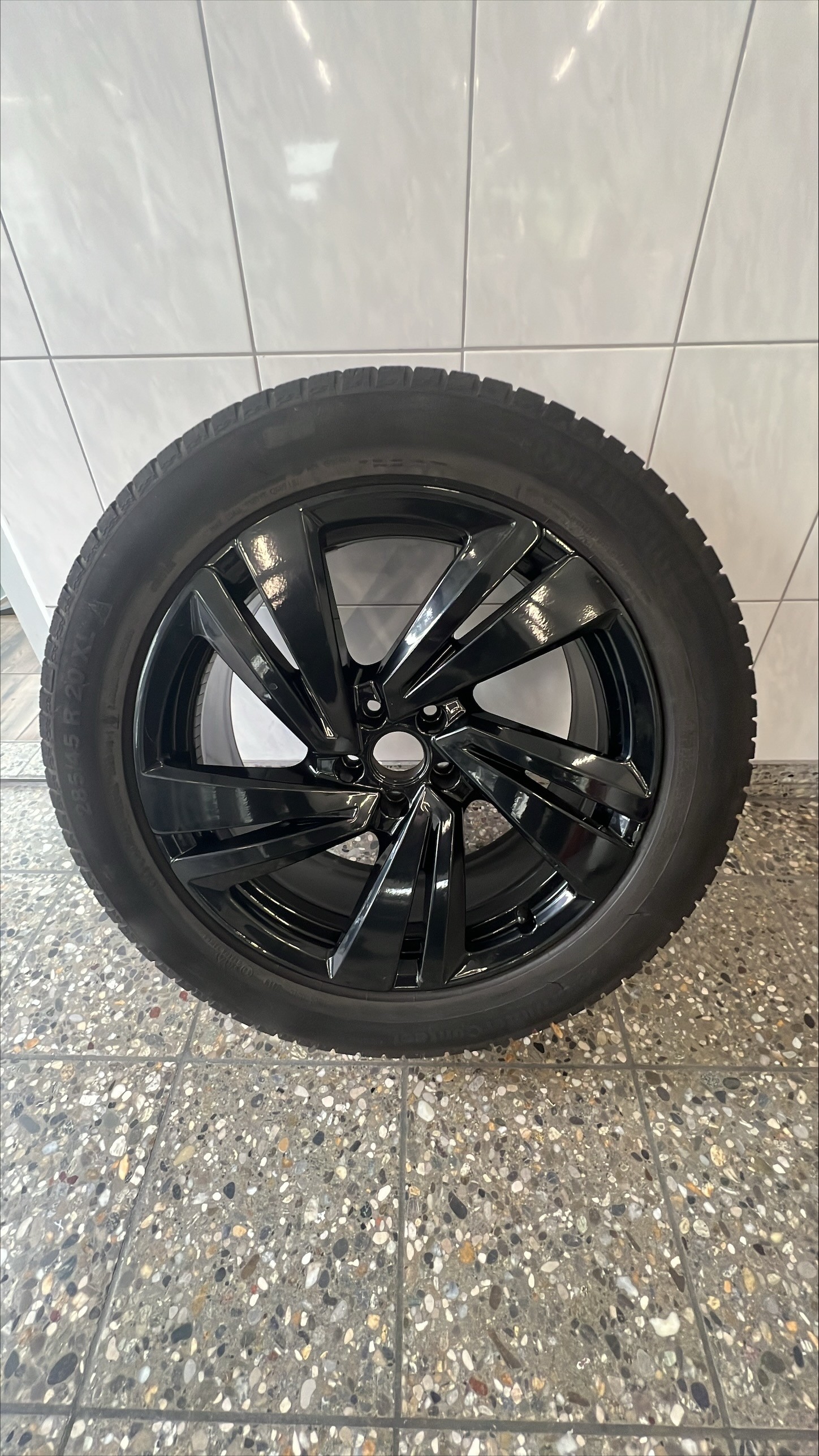 VW Touareg 3.0 TSI R-Line Tiptronic *CH-Fahrzeug*-image-15