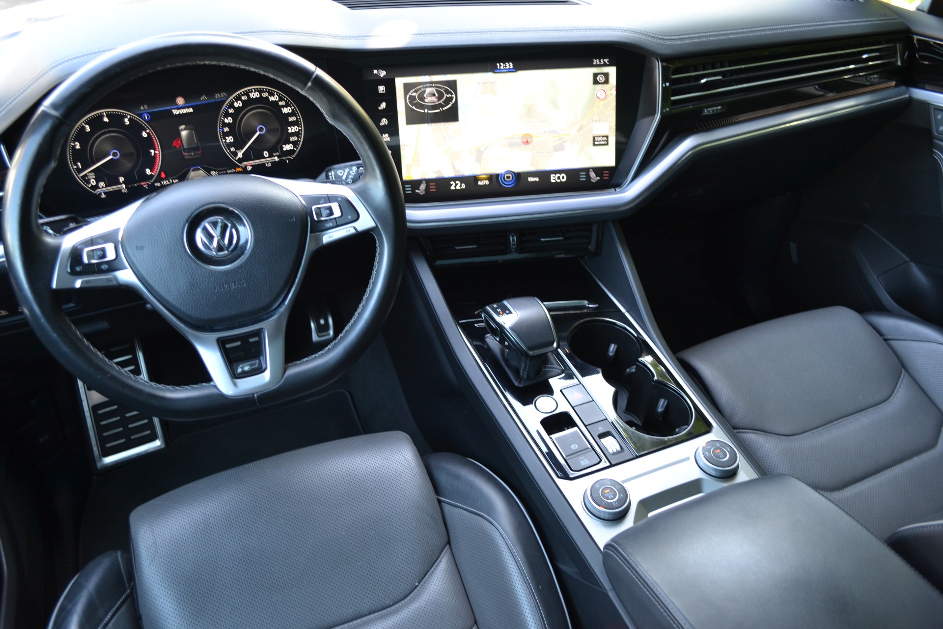 VW Touareg 3.0 TSI R-Line Tiptronic *CH-Fahrzeug*-image-8