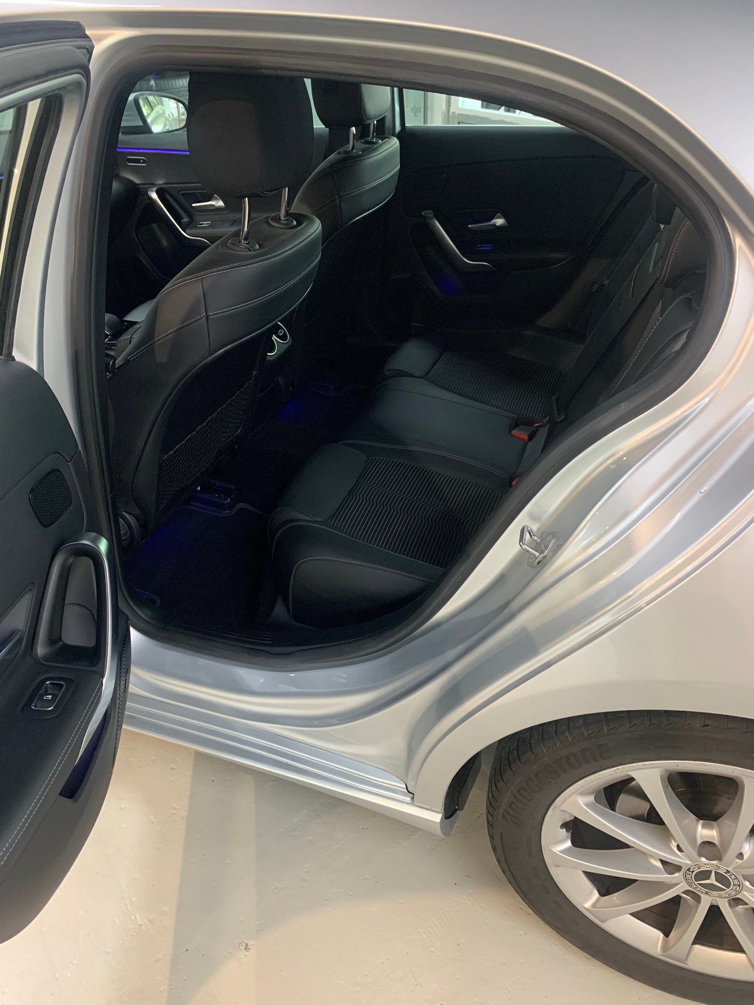 MERCEDES-BENZ A 200 Progressive 7G-DCT-image-30