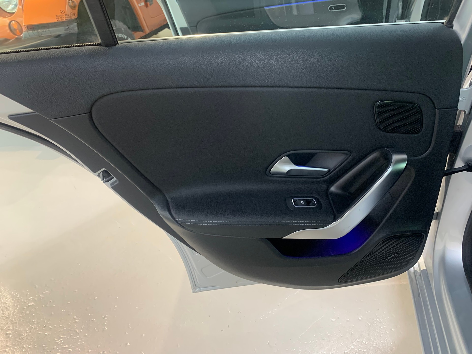 MERCEDES-BENZ A 200 Progressive 7G-DCT-image-29