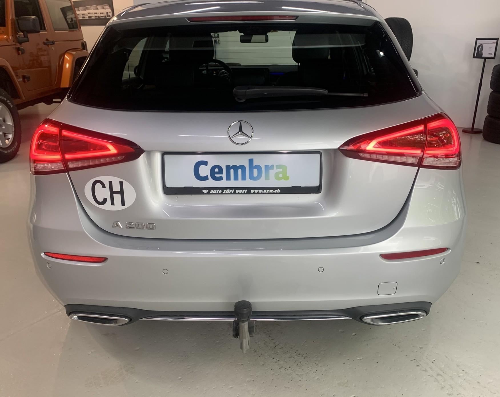 MERCEDES-BENZ A 200 Progressive 7G-DCT-image-12