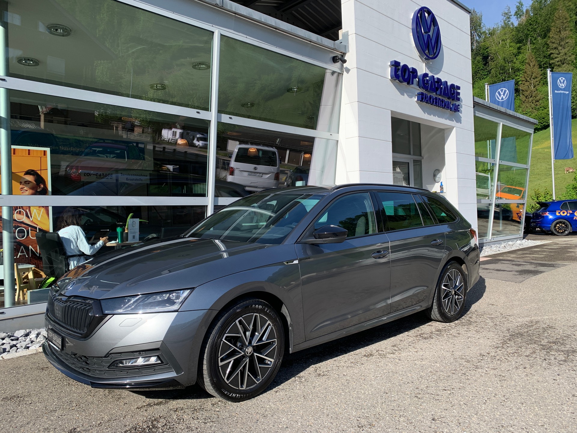 SKODA Octavia Combi 2.0 TSI SportLine DSG 4x4