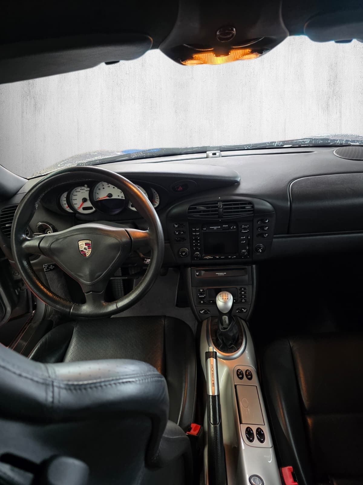 PORSCHE 911 Turbo-image-10