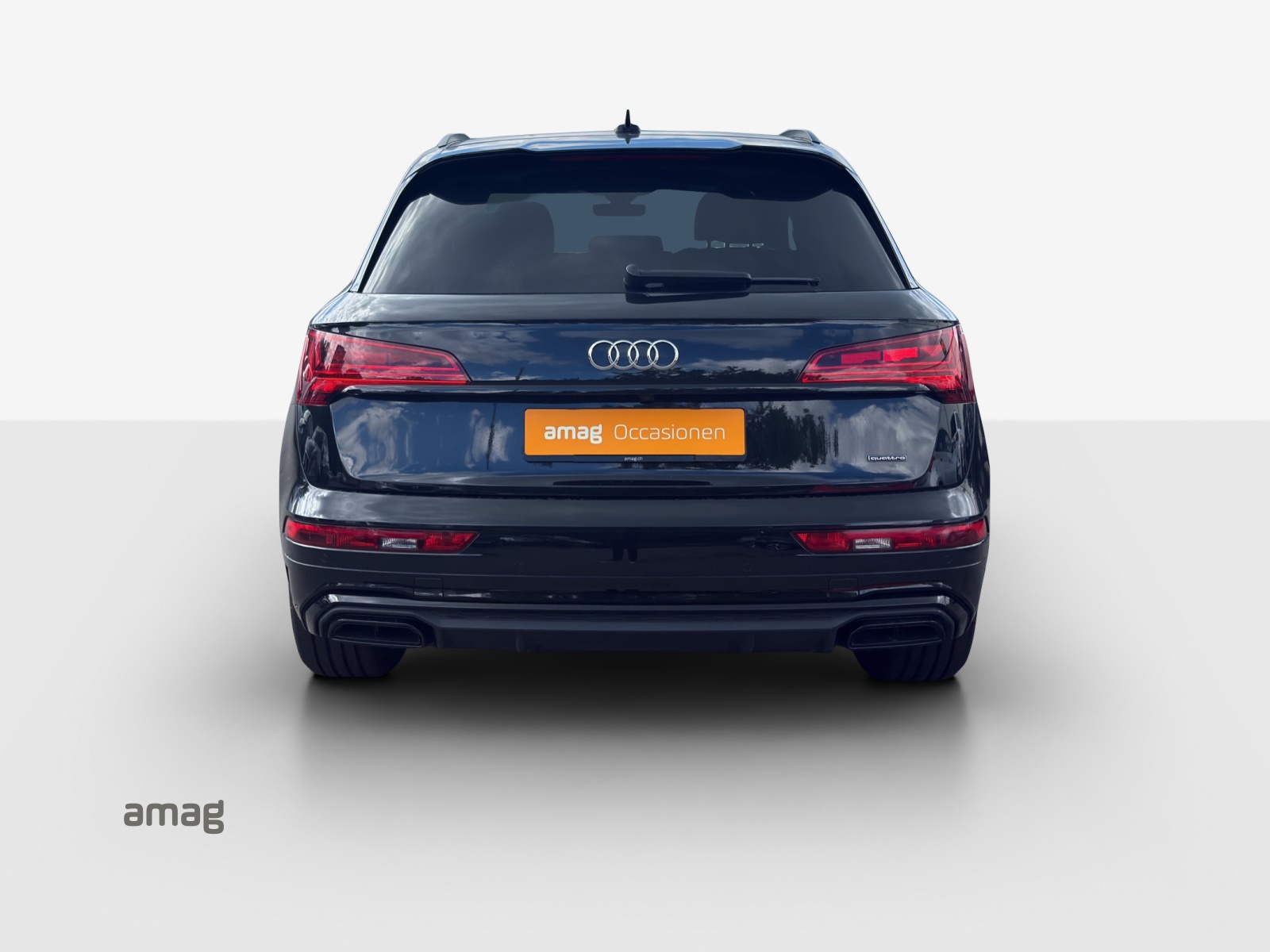AUDI Q5 40 TDI Black Edition quattro S-tronic-image-3