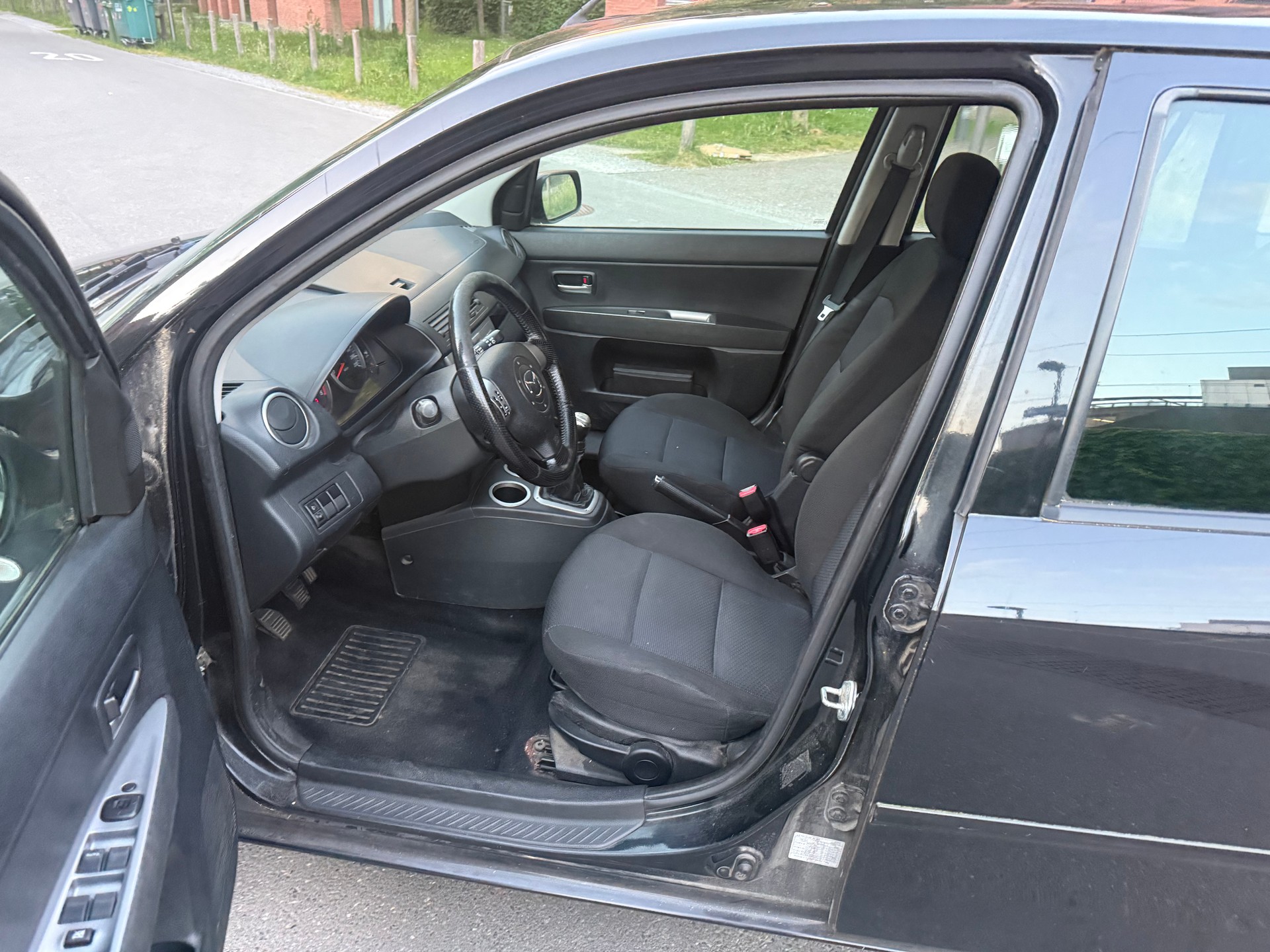 MAZDA 2 1.6i 16V Exclusive-image-12