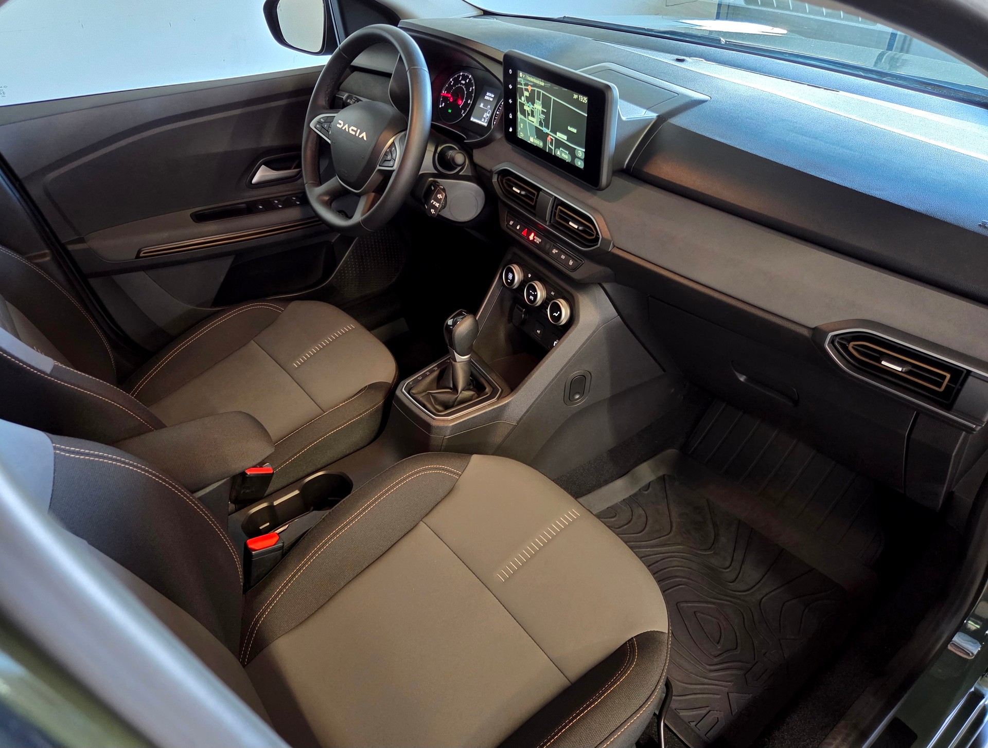 DACIA Sandero 1.0 TCe Stepway Comfort-image-7