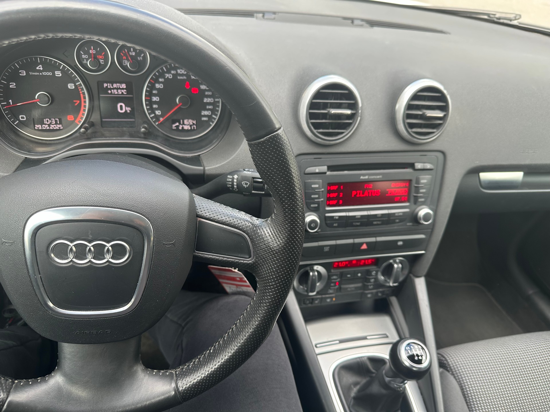 AUDI A3 Sportback 1.8 TFSI Snow quattro-image-13