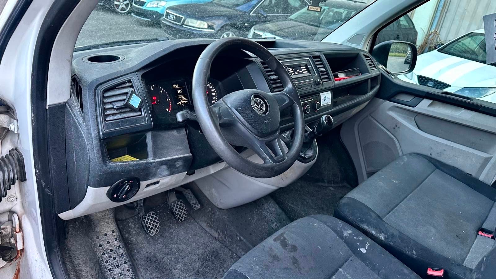 VW T6 2.0 TDI-image-9