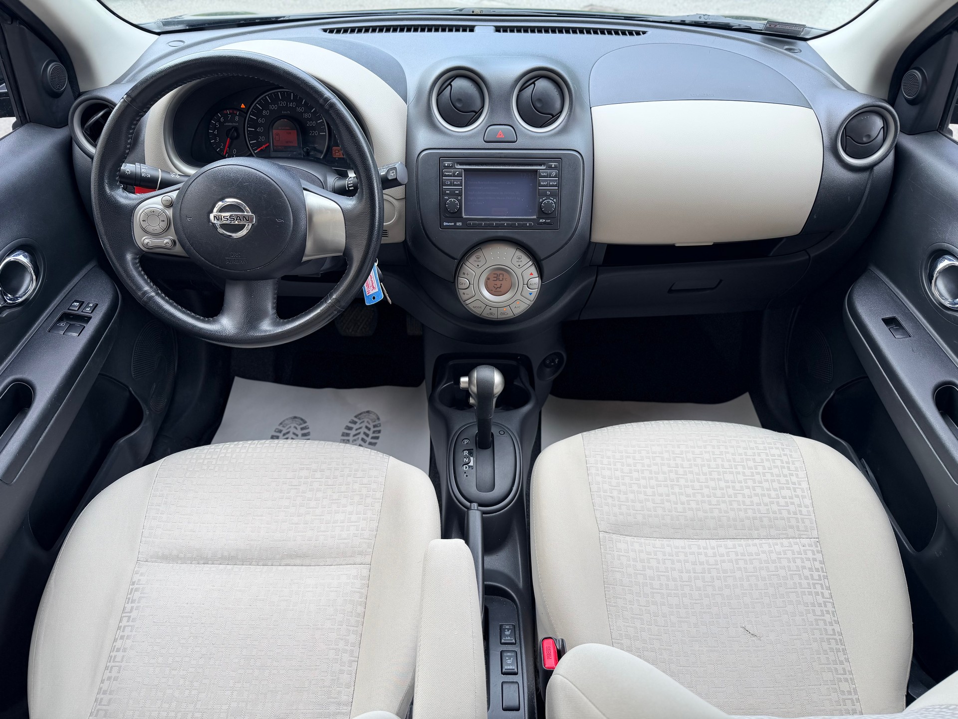 NISSAN Micra 1.2 acenta CVT-image-10