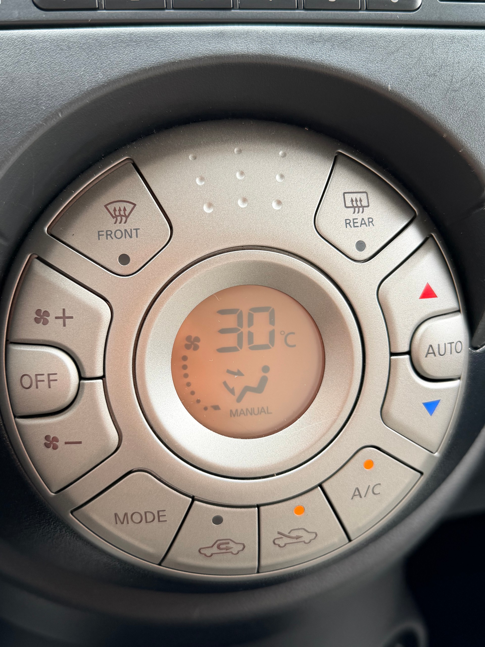 NISSAN Micra 1.2 acenta CVT-image-14