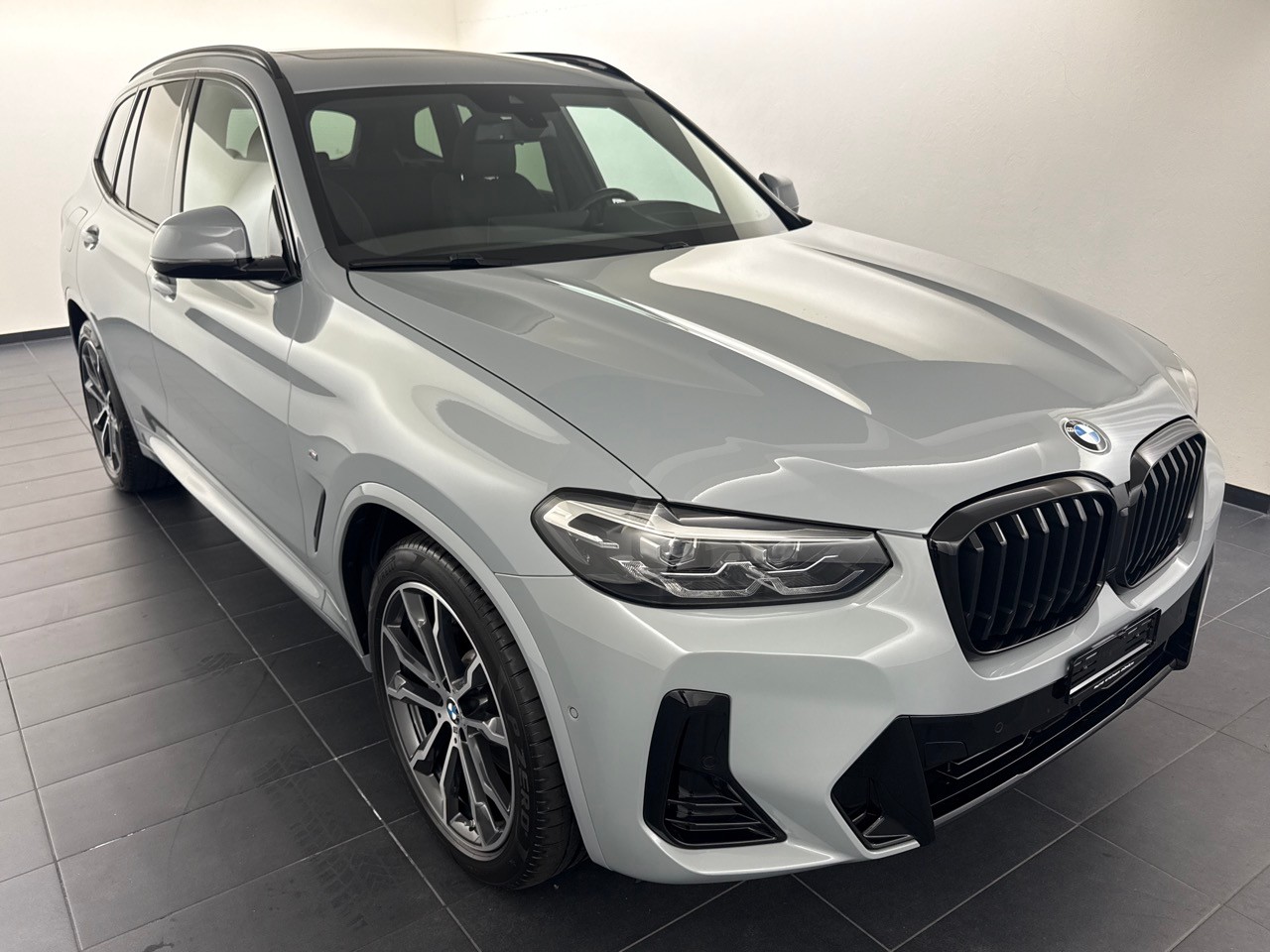 BMW X3 xDrive 48V 30d M Sport inkl. Anhängerkupplung-image-3
