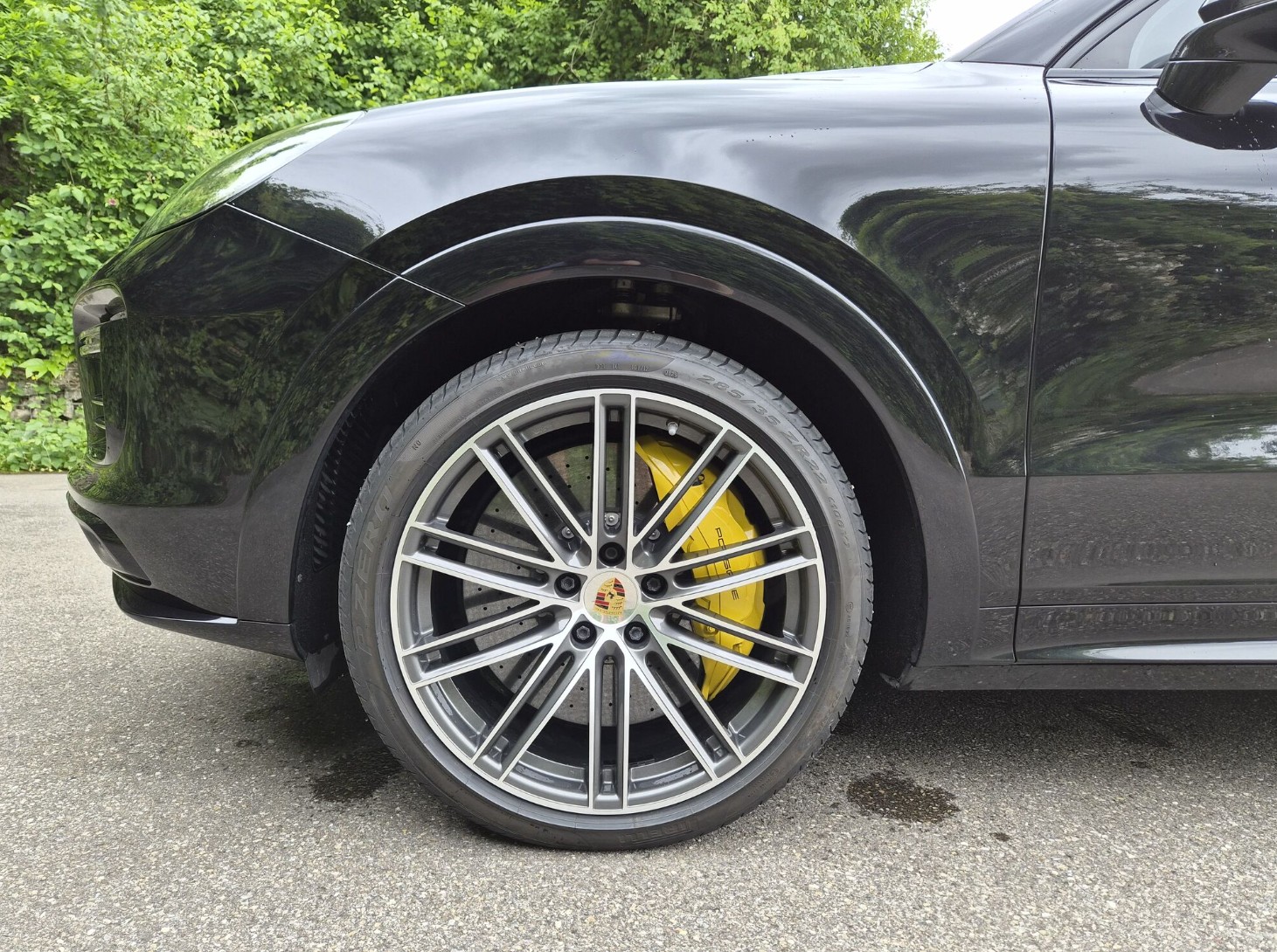 PORSCHE 4.0 V8 Turbo S E-Hybrid Coupé-image-3