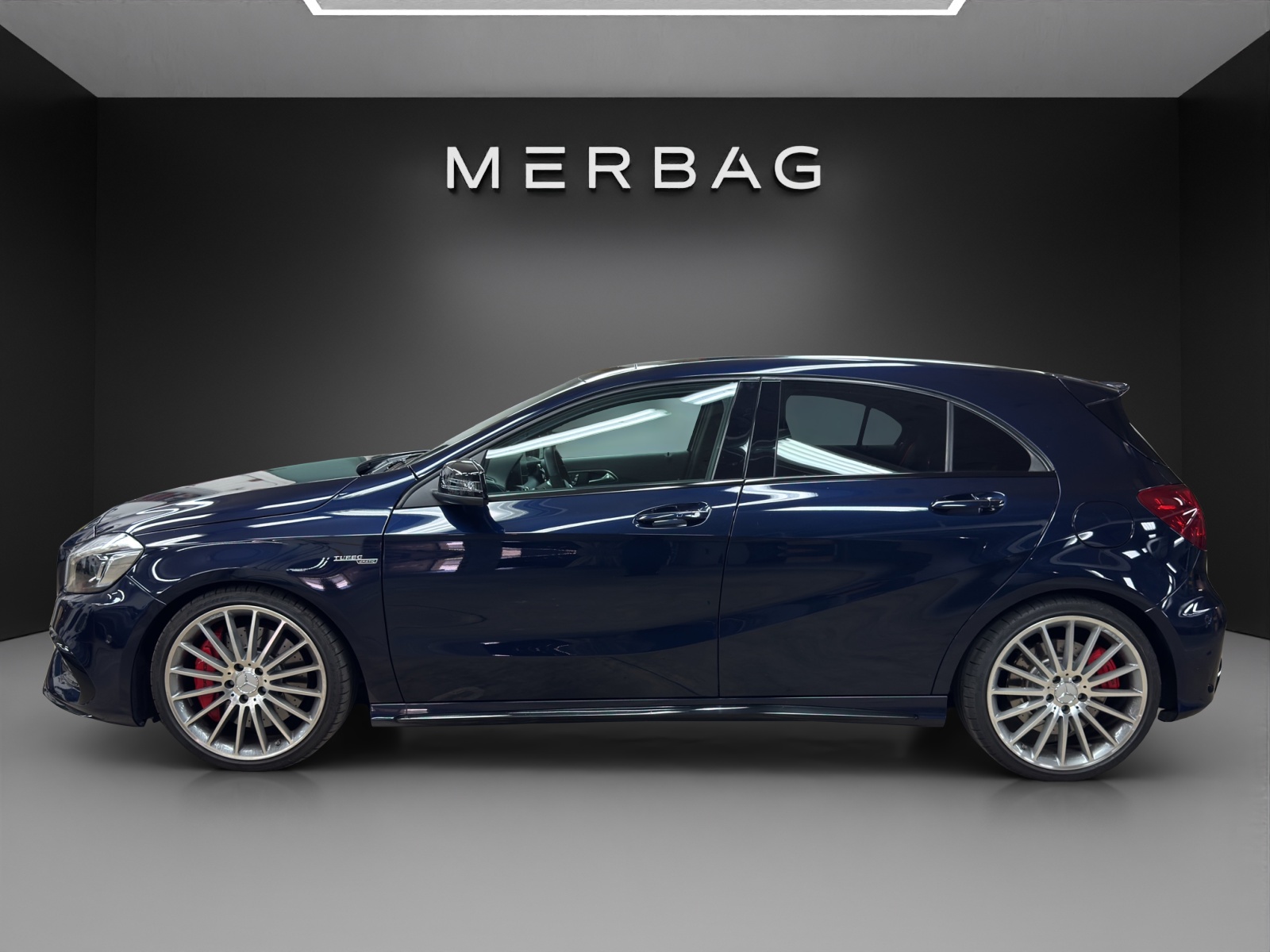 MERCEDES-BENZ A 45 AMG 4Matic-image-1