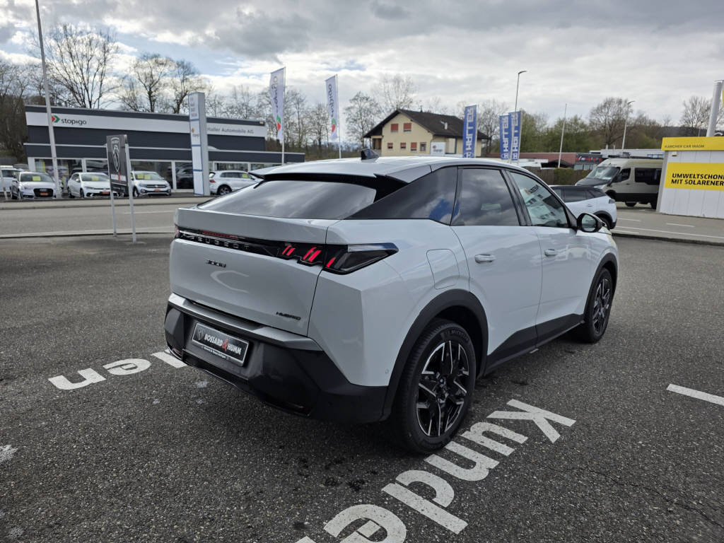PEUGEOT 3008 1.2 Hybrid Allure-image-1