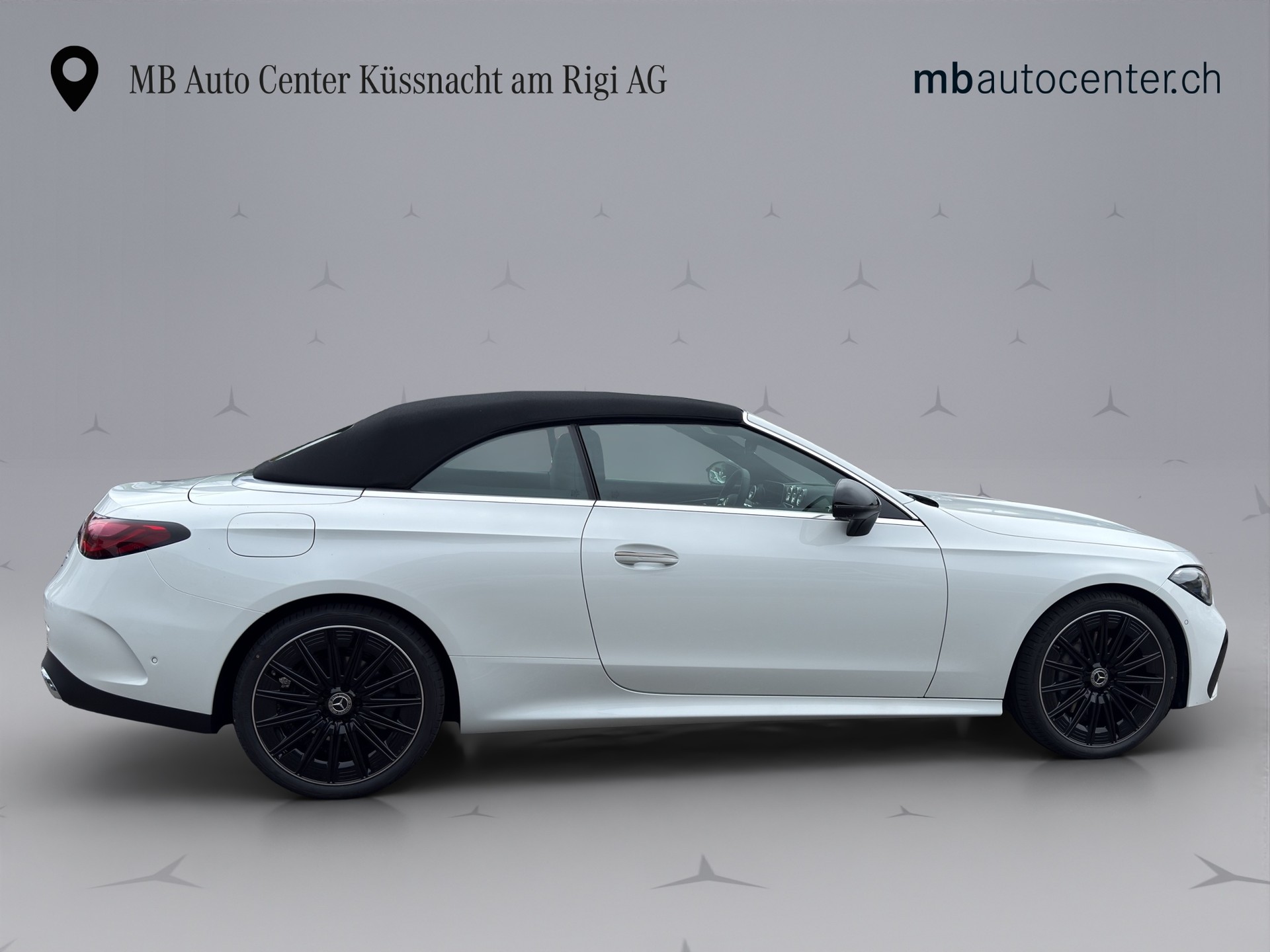 MERCEDES-BENZ CLE 200 AMG Line 4matic Cabriolet-image-6