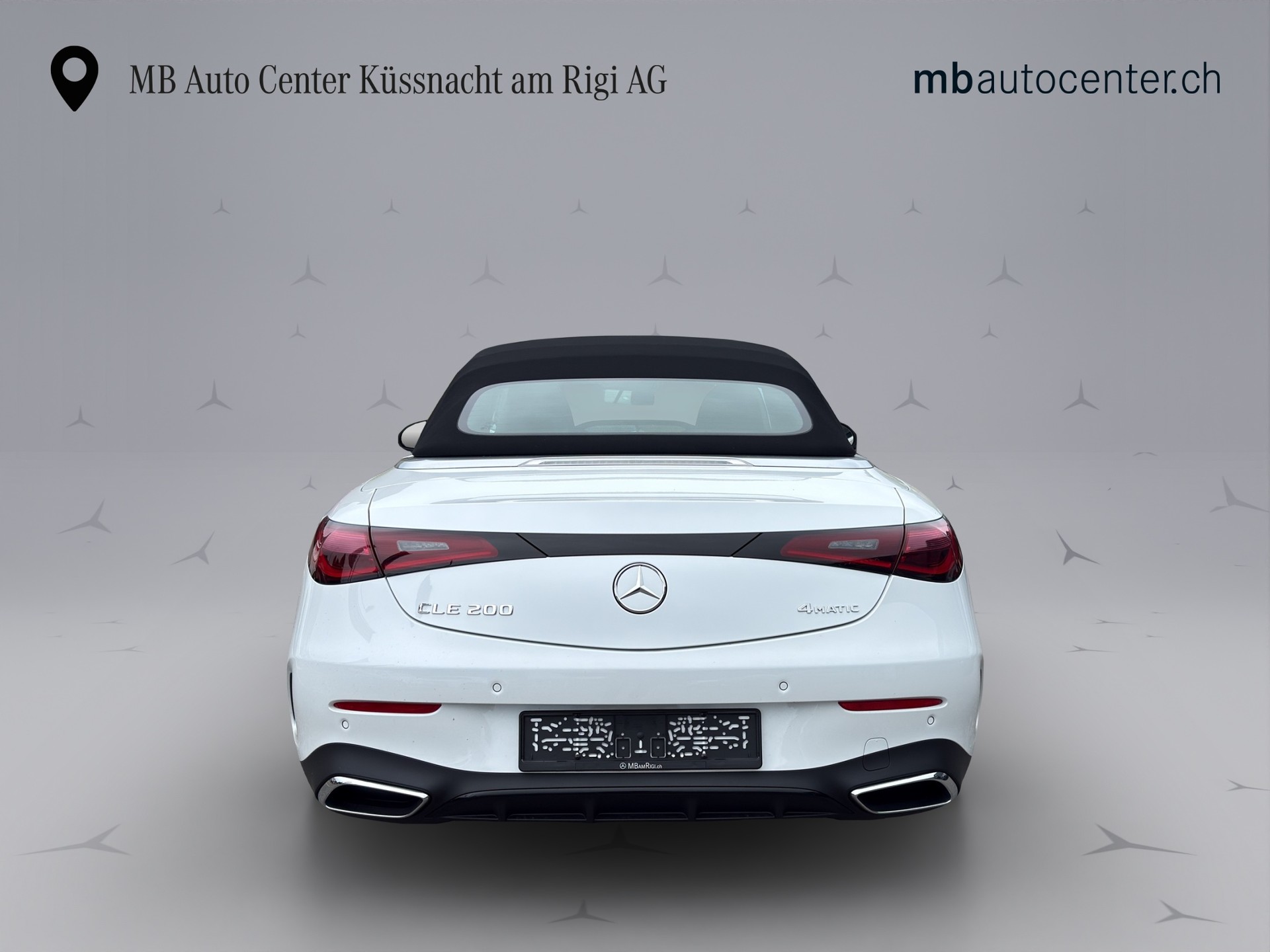 MERCEDES-BENZ CLE 200 AMG Line 4matic Cabriolet-image-4