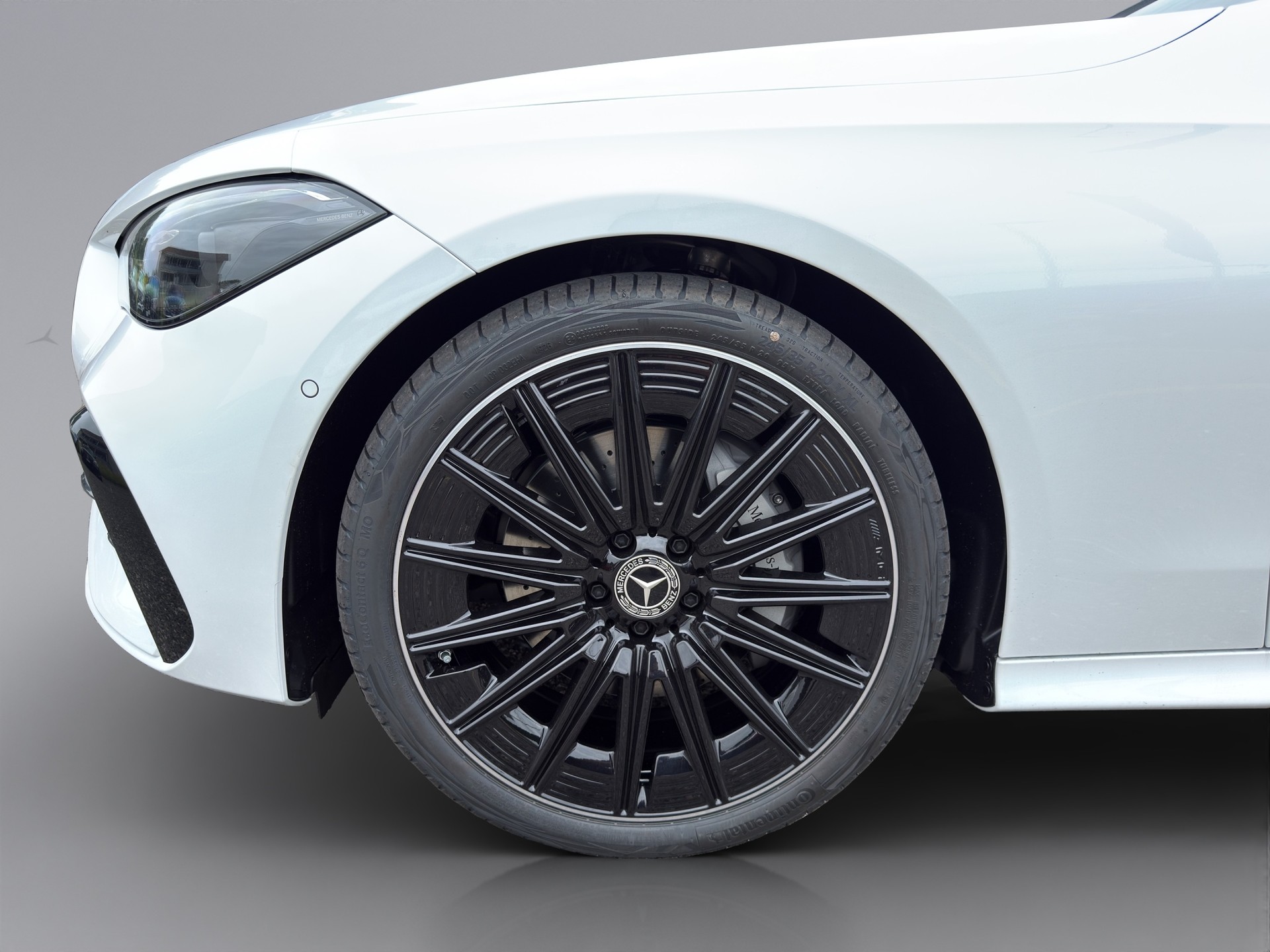 MERCEDES-BENZ CLE 200 AMG Line 4matic Cabriolet-image-19