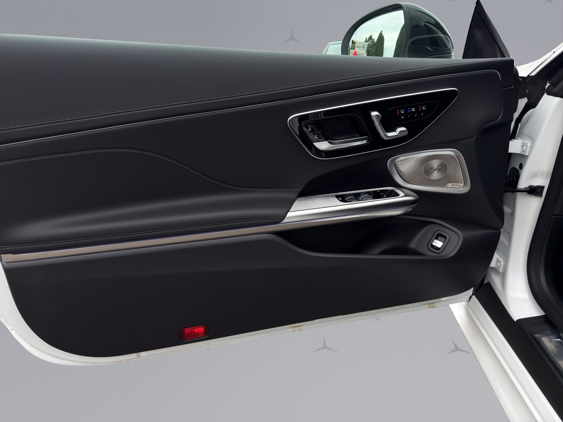 MERCEDES-BENZ CLE 200 AMG Line 4matic Cabriolet-image-20