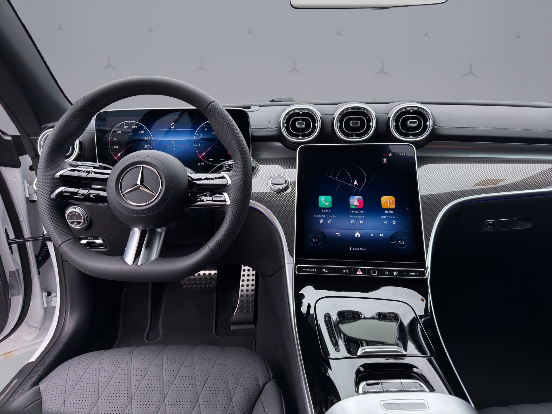 MERCEDES-BENZ CLE 200 AMG Line 4matic Cabriolet-image-12