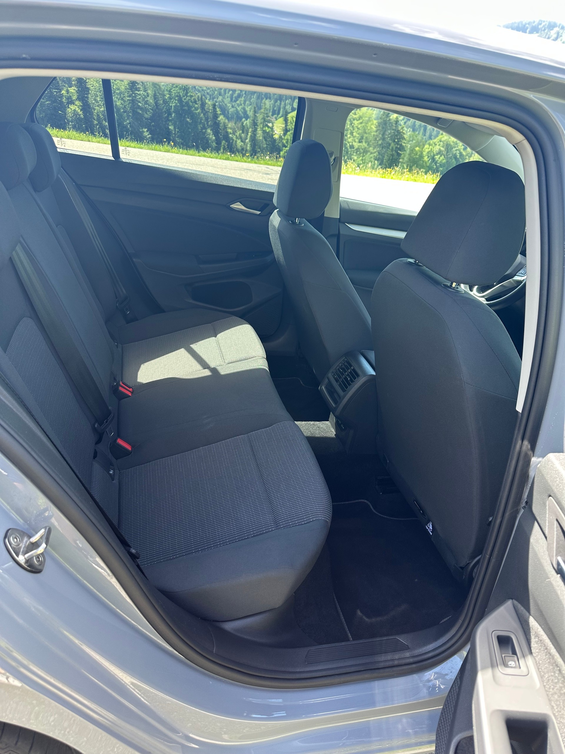 VW 1.0 TSI Value-image-7
