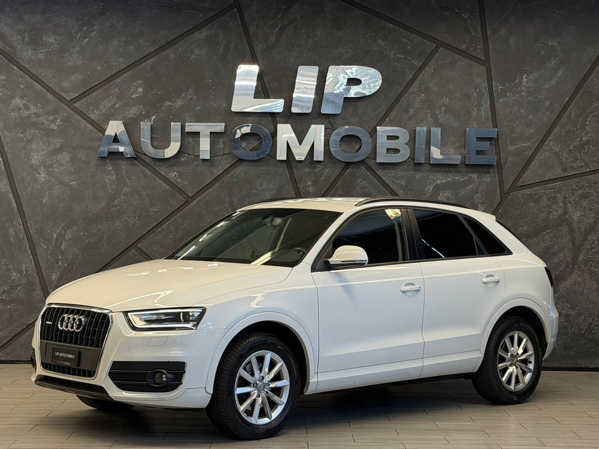 AUDI Q3 2.0 TFSI quattro-image-0