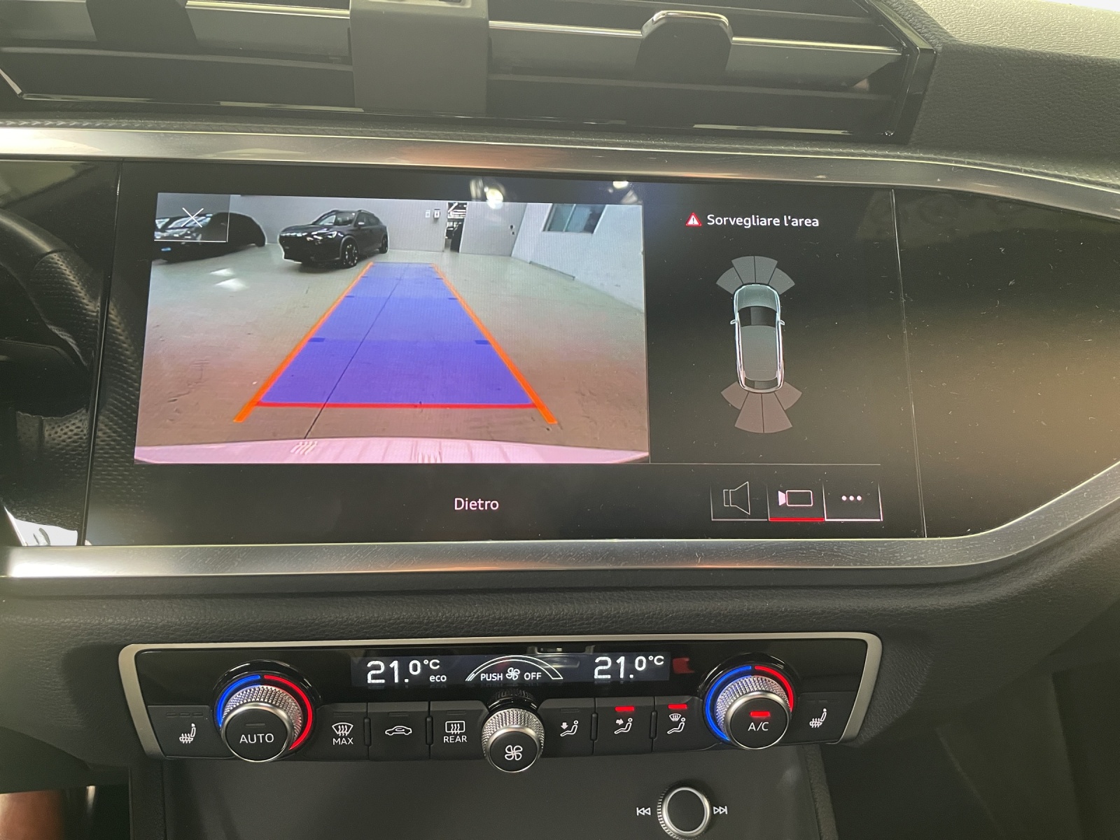 AUDI Q3 Sportback 35 TFSI S line Attraction S-tronic-image-14