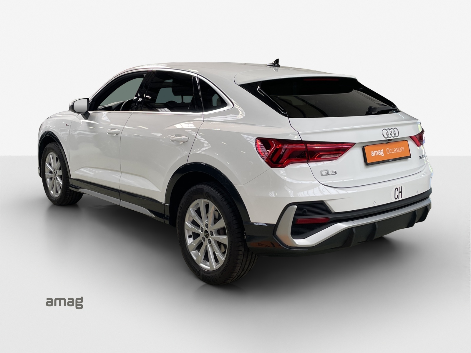 AUDI Q3 Sportback 35 TFSI S line Attraction S-tronic-image-2