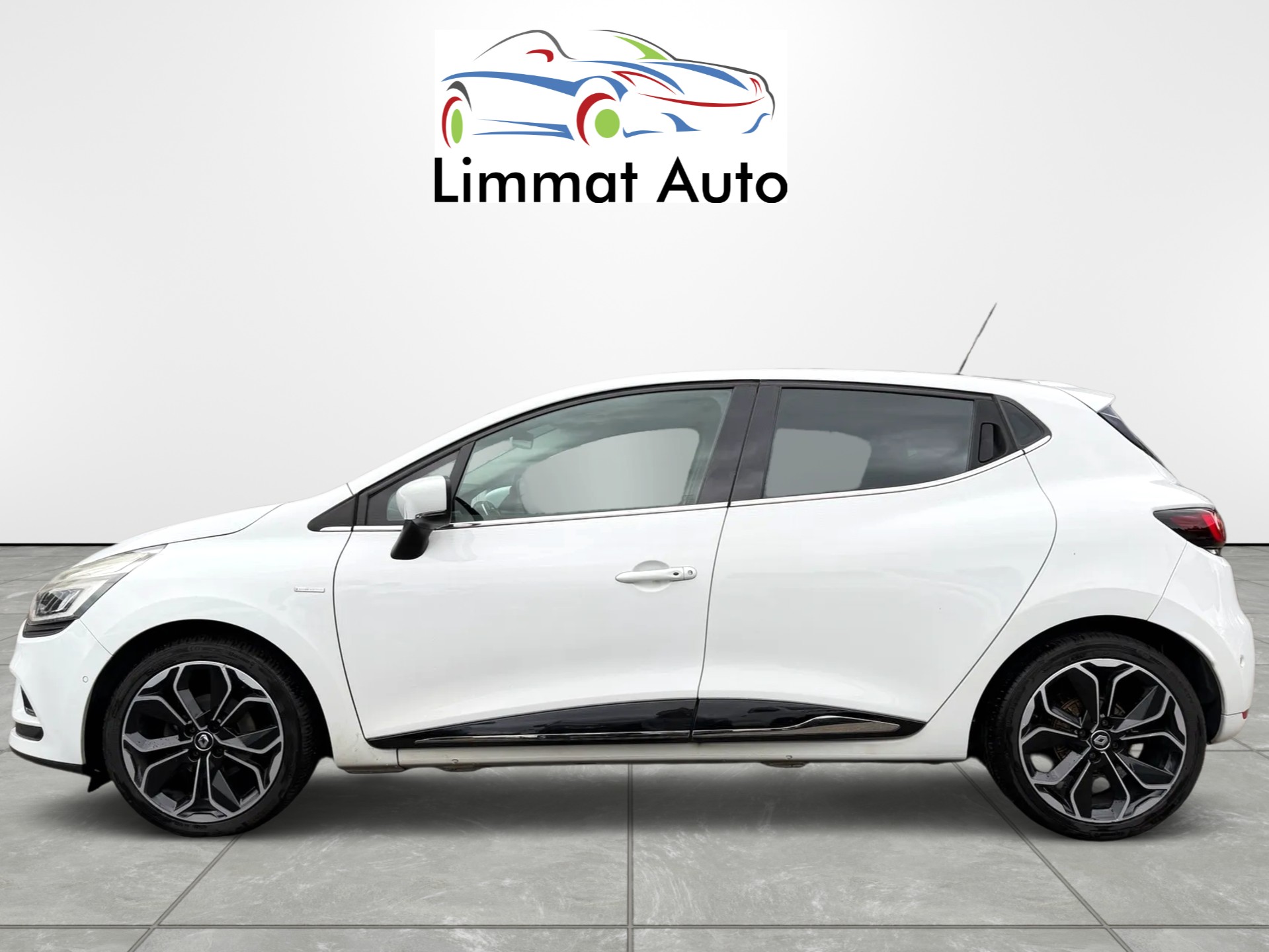 RENAULT Clio 1.2 16V T Swiss Edition EDC-image-2