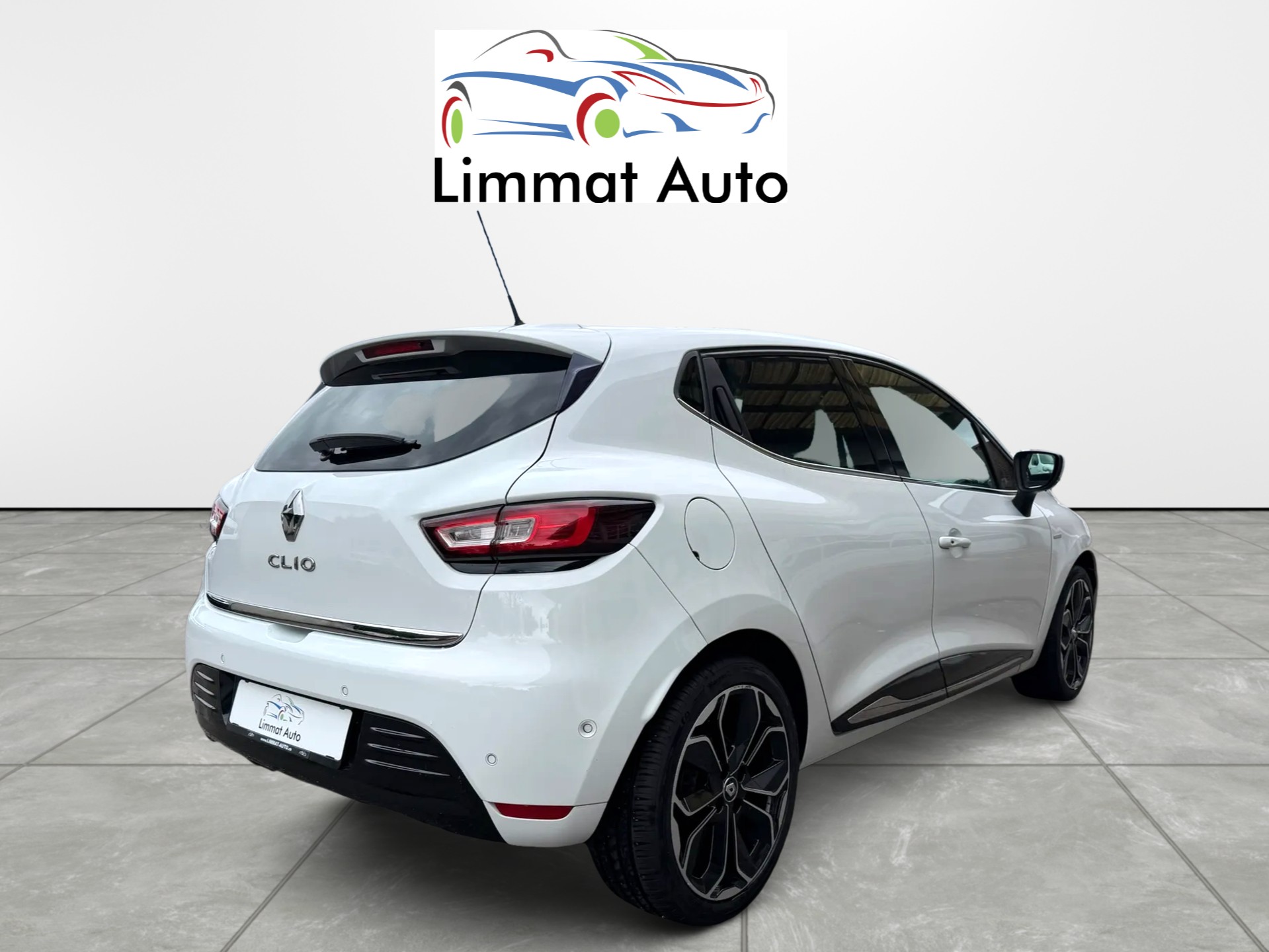 RENAULT Clio 1.2 16V T Swiss Edition EDC-image-4