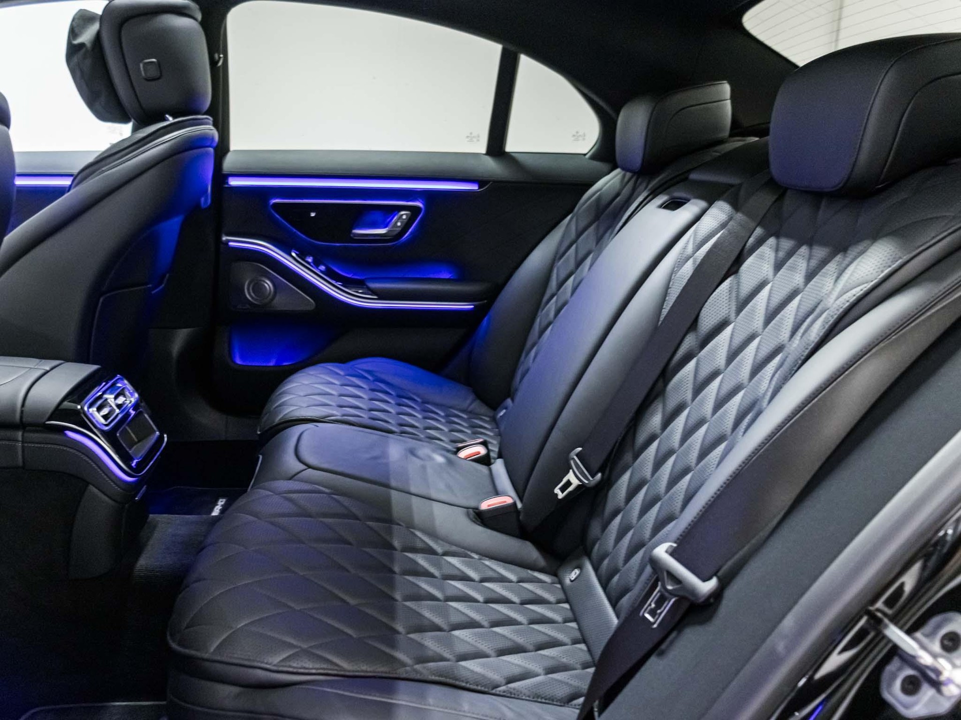 MERCEDES-BENZ S 350 d 4MATIC-image-6