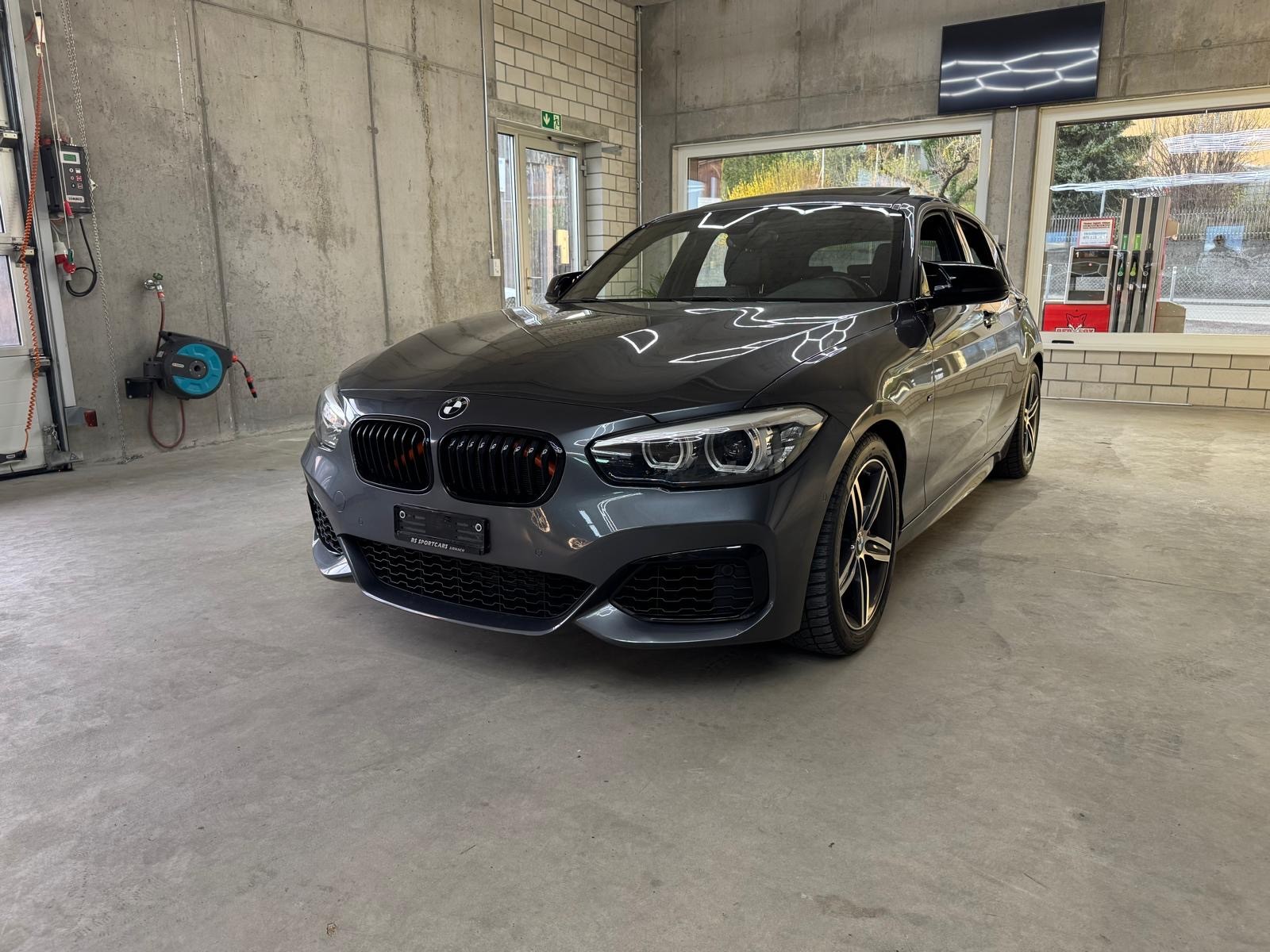 BMW M140i Steptronic-image-1