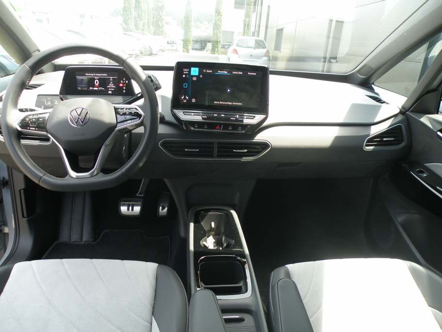 VW ID.3 Pro Performance 75 Edition-image-6