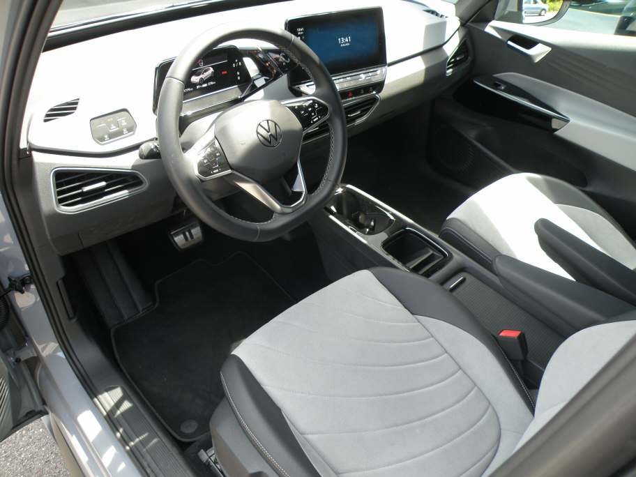 VW ID.3 Pro Performance 75 Edition-image-5