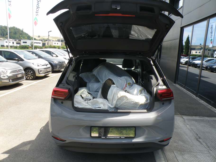 VW ID.3 Pro Performance 75 Edition-image-4