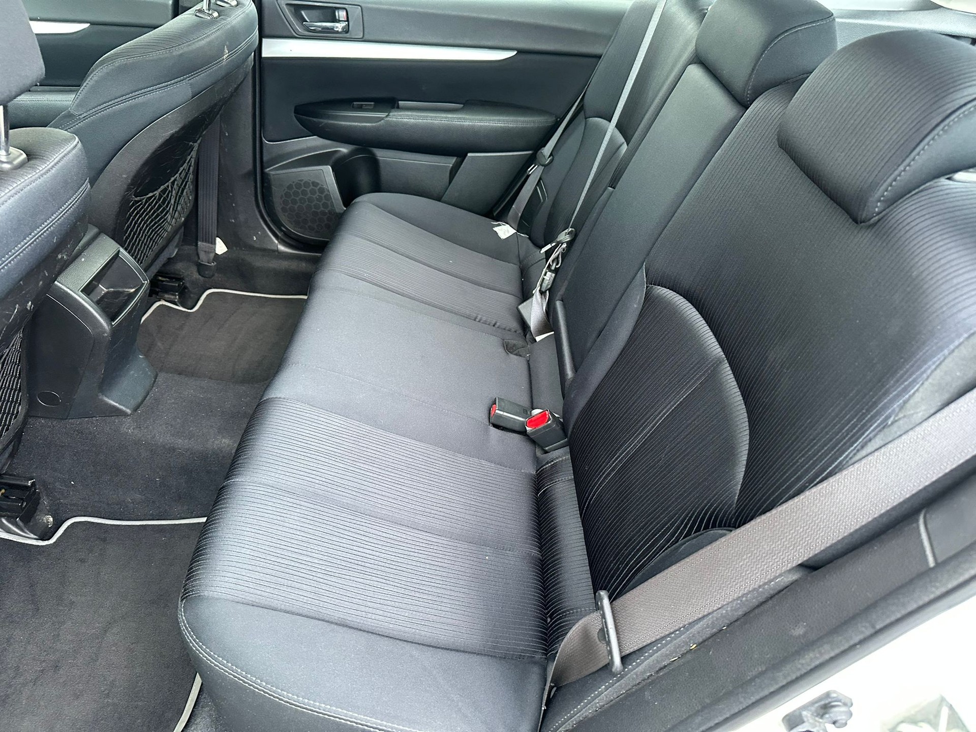 SUBARU Legacy 2.0D Swiss AWD-image-6
