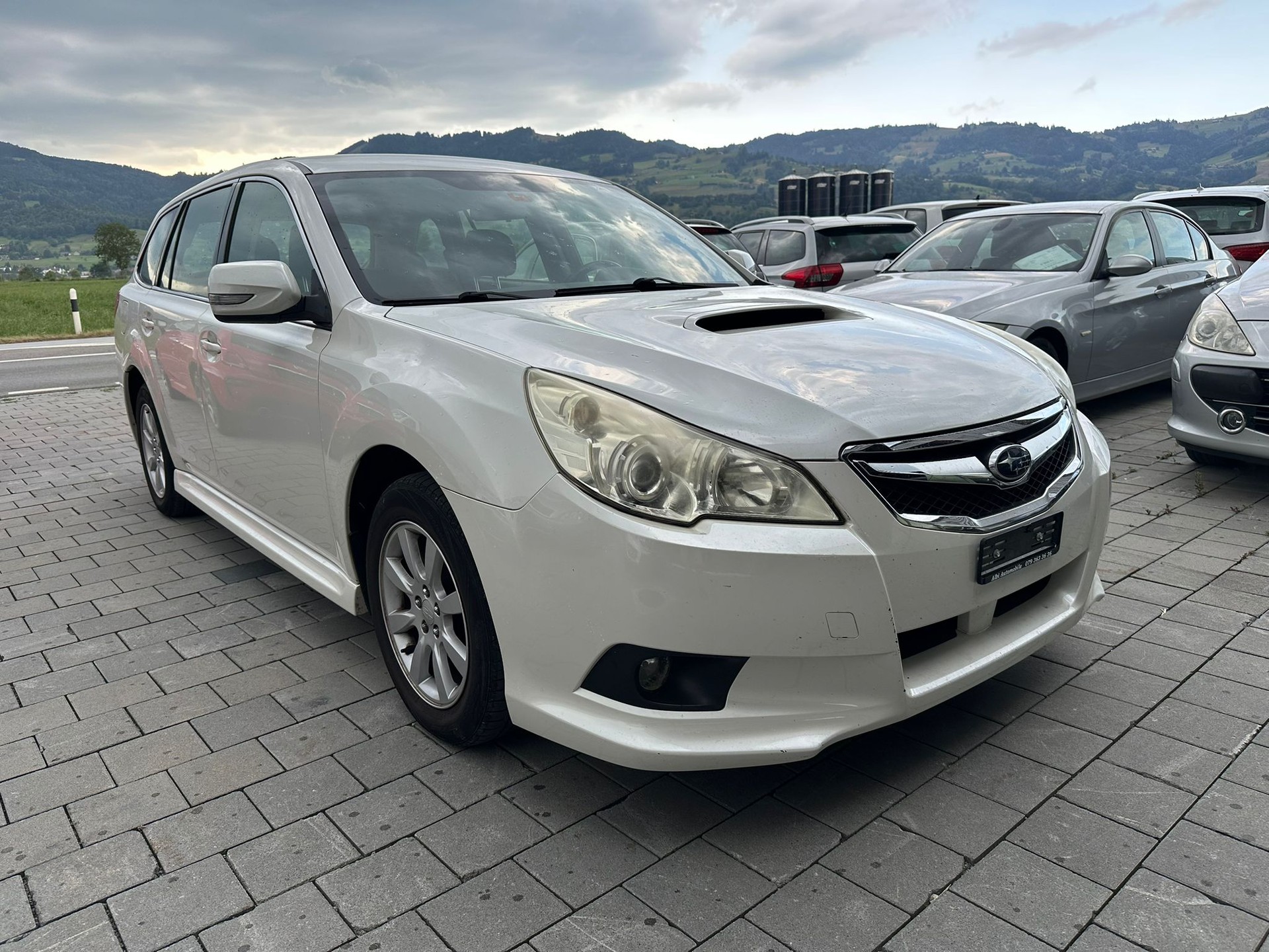 SUBARU Legacy 2.0D Swiss AWD-image-1