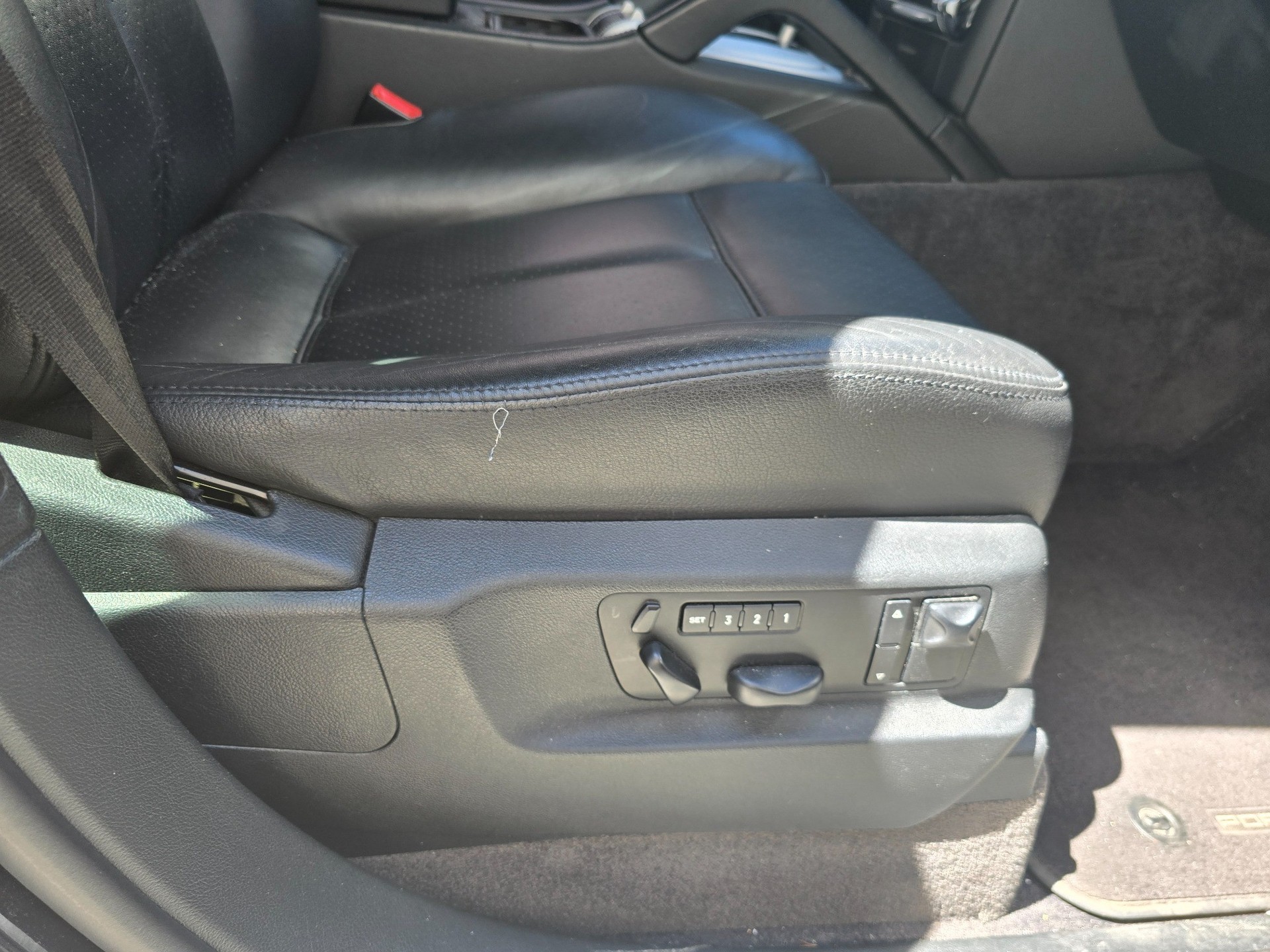 PORSCHE Cayenne S-image-5