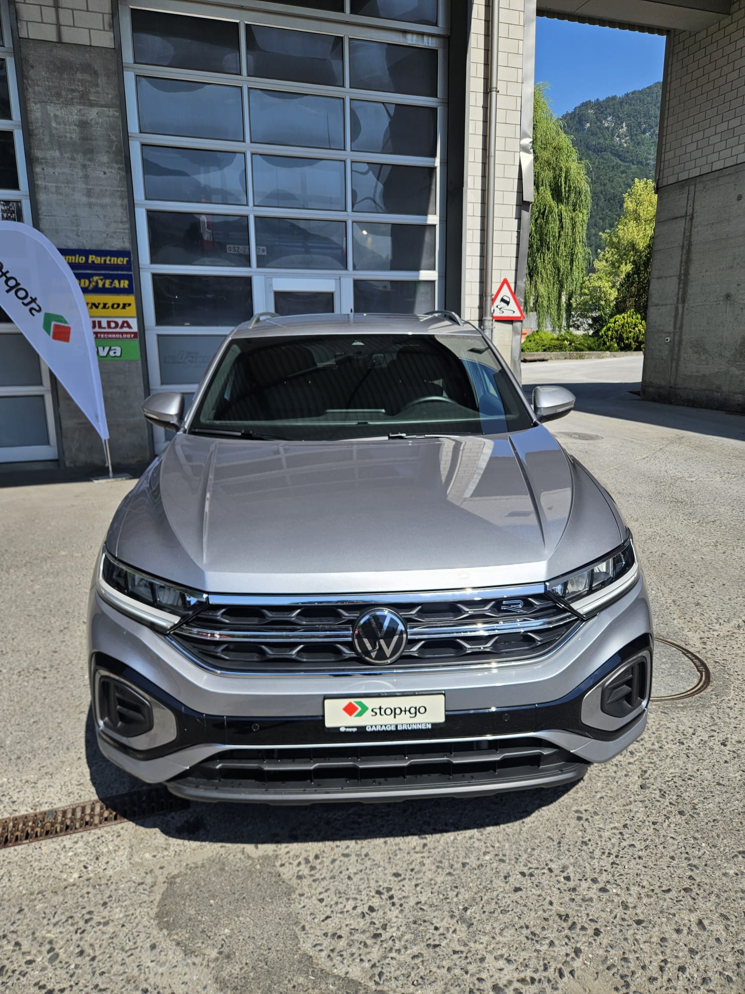 VW T-Roc 2.0 TSI R-Line DSG 4Motion-image-8