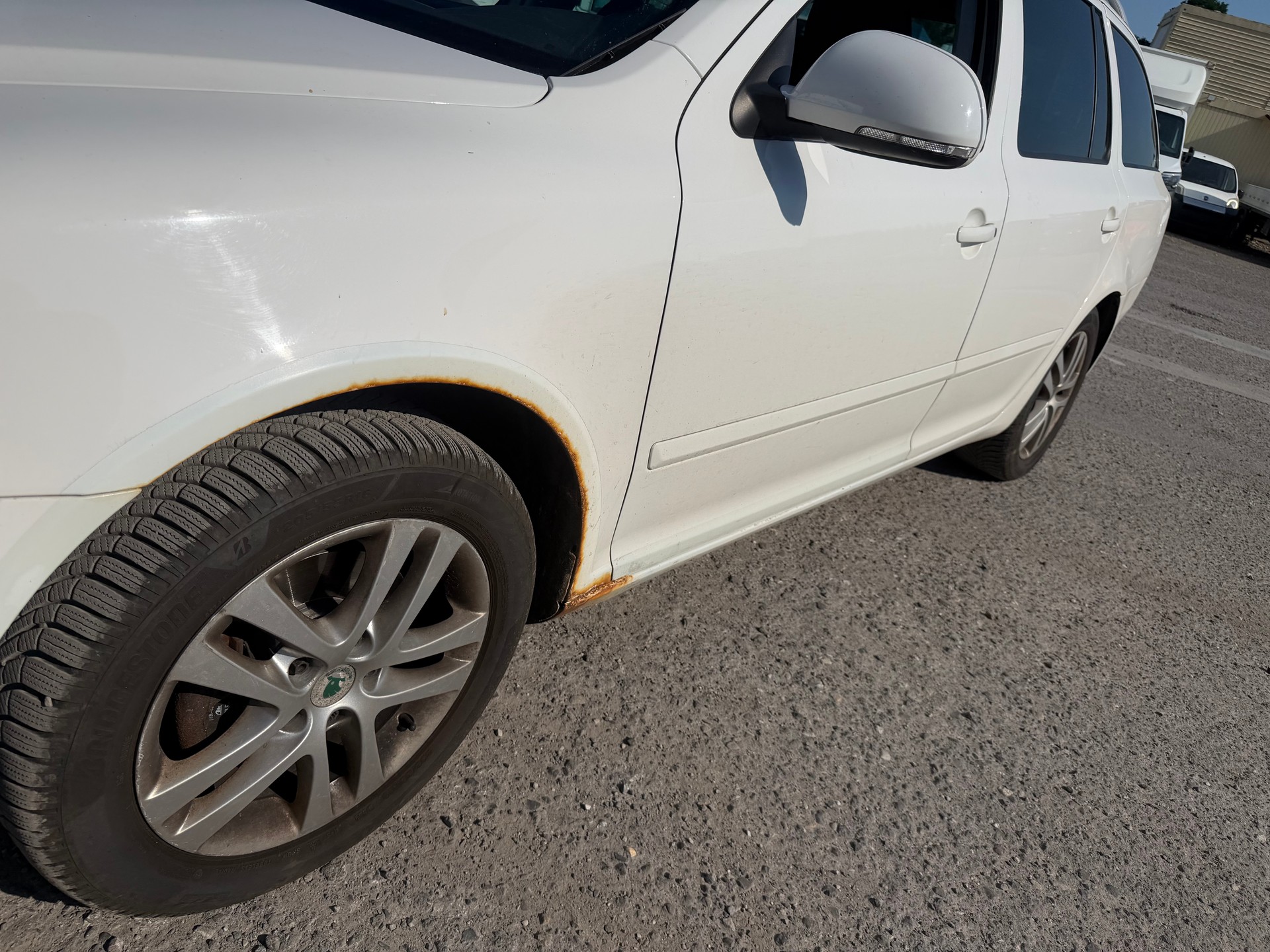 SKODA Octavia Combi 2.0 TDI Swiss Adventure 4x4-image-13