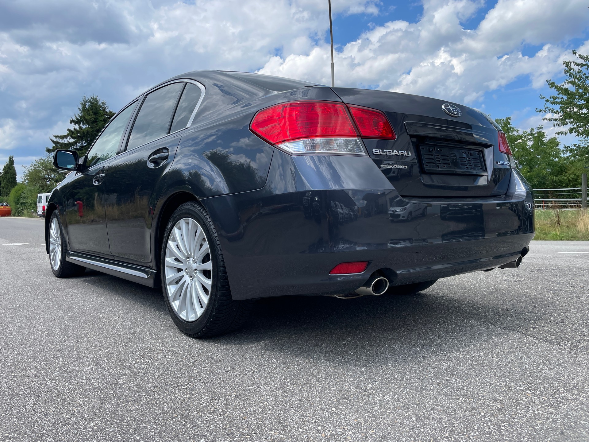 SUBARU Legacy 2.5 GT Executive S AWD Automatic-image-5