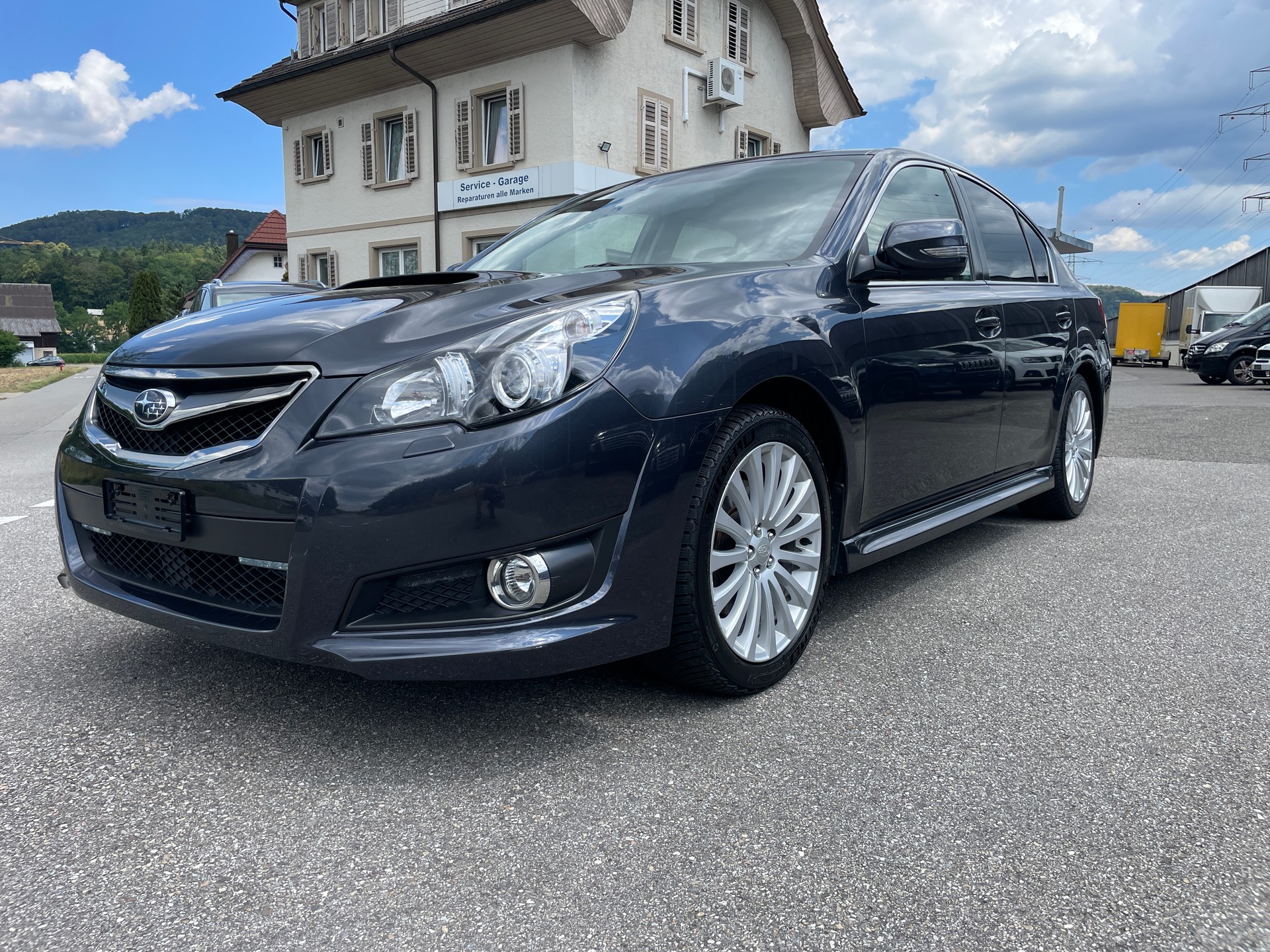 SUBARU Legacy 2.5 GT Executive S AWD Automatic-showroom-element-1