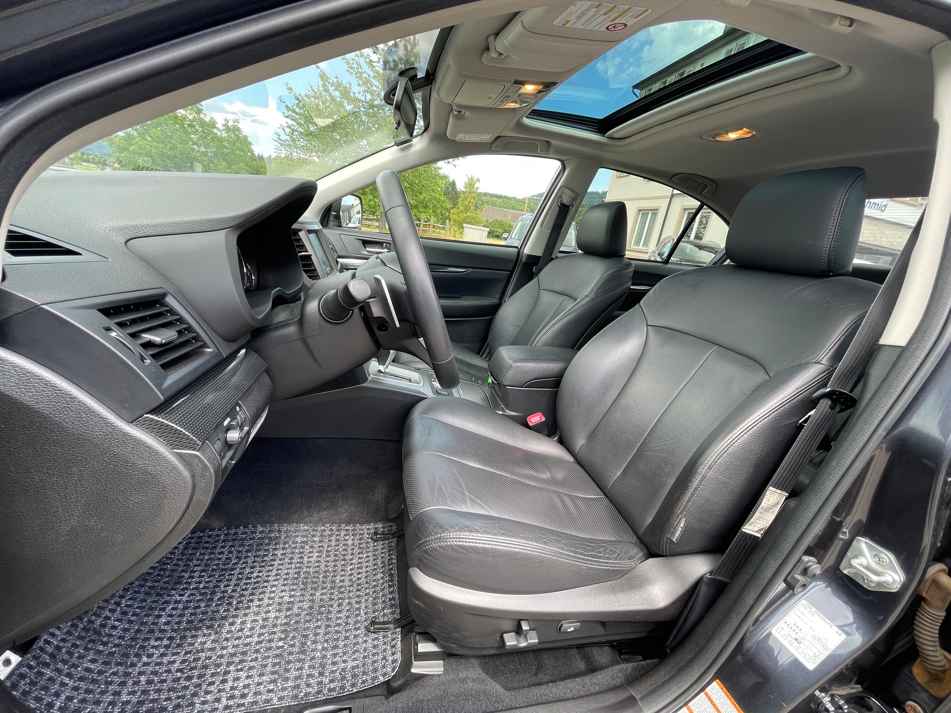 SUBARU Legacy 2.5 GT Executive S AWD Automatic-image-12